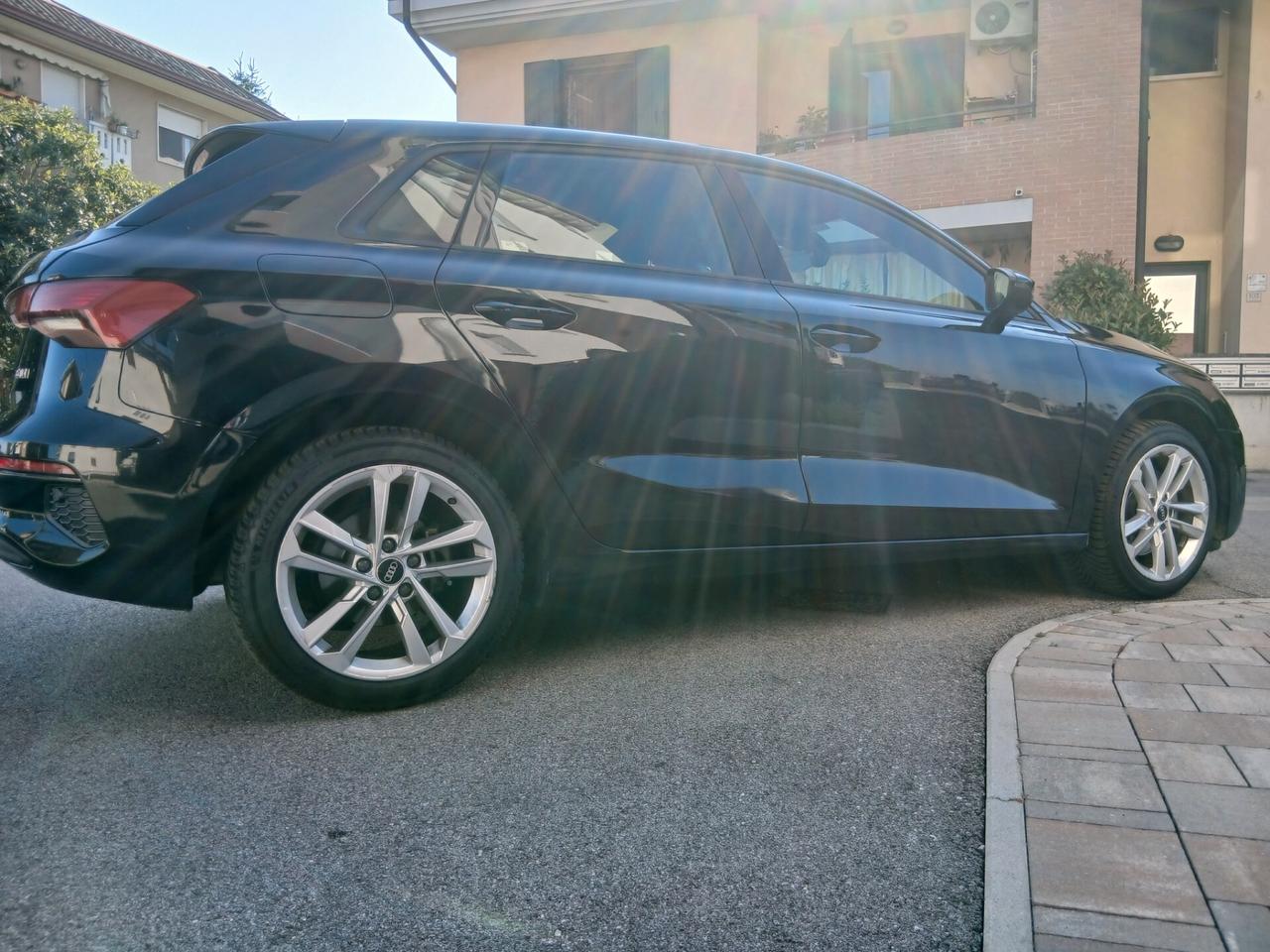Audi A3 SPB 35 TDI S tronic Business tua a € 312 mese