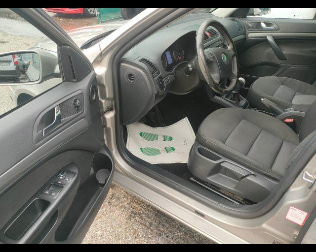 SKODA Octavia Wagon 2.0 tdi Ambiente