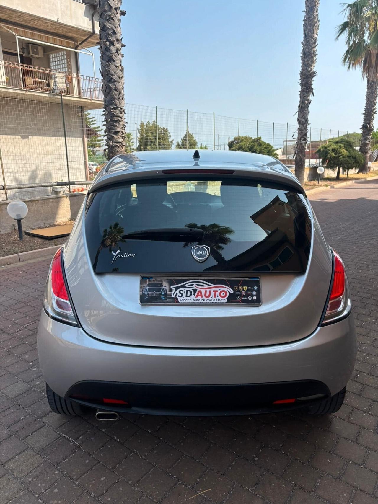 Lancia Ypsilon 1.3 MJT 16V 95 CV 5 porte S&S Platinum/*/