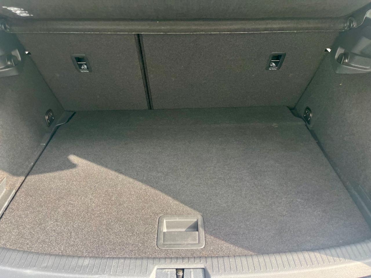 VW Golf 1.6tdi 90cv 2015 59.000km pari al nuovo