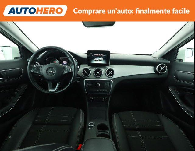 MERCEDES-BENZ GLA 180 d Automatic Sport