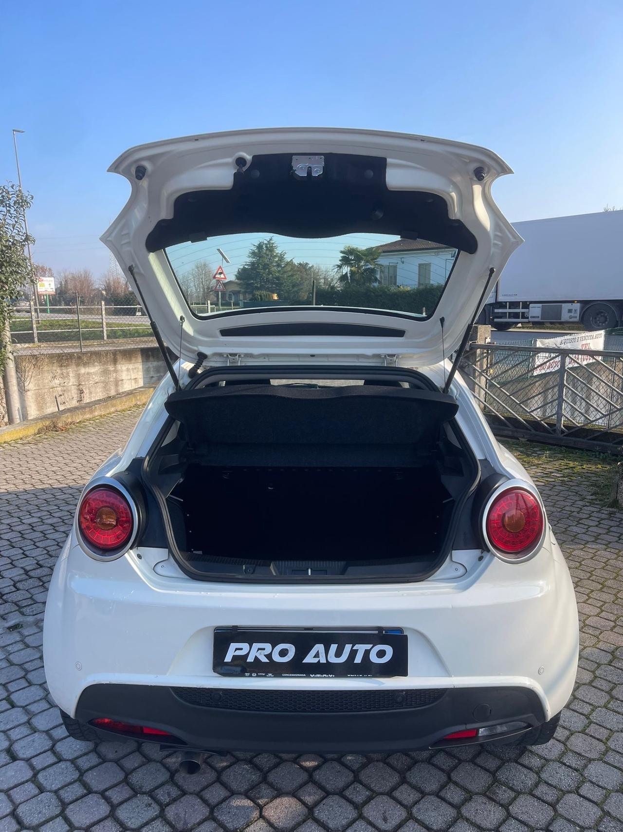 Alfa Romeo MiTo 1.3 JTDm 90 CV NEOPATENTATI EURO6