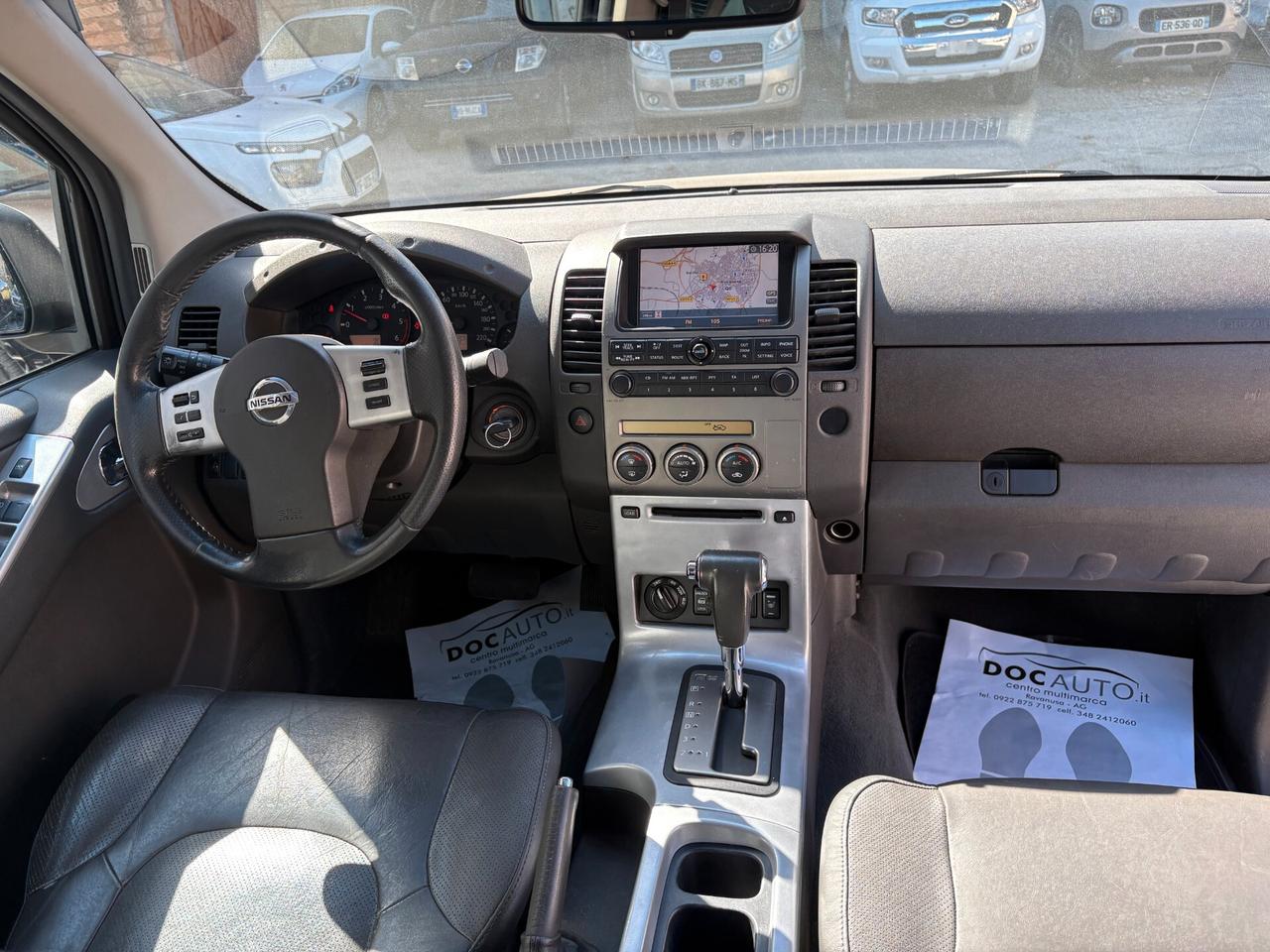 Nissan Navara 2.5 dCi 4 porte Double Cab LE