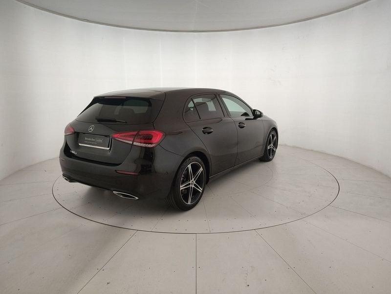 Mercedes-Benz Classe A A 180 d Sport Night edition auto