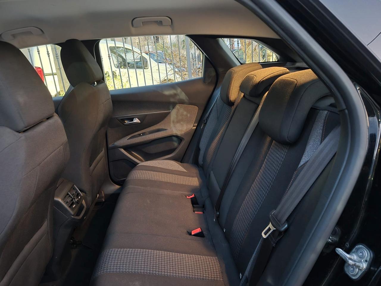 Peugeot 3008 BlueHDi 130 S&S Allure Pack