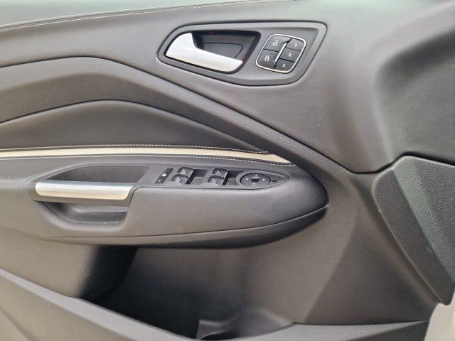 FORD Kuga 2.0 TDCI 180 CV S&S 4WD Powershift Vignale