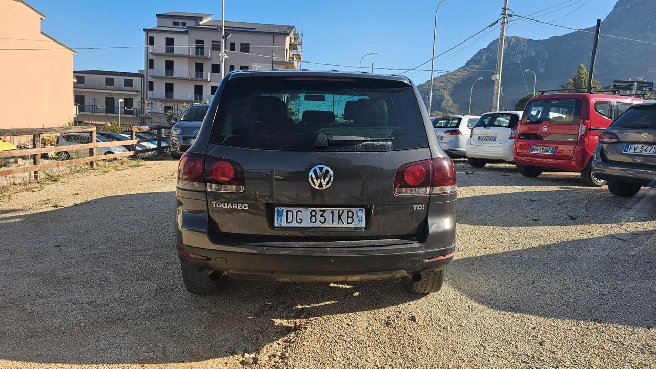 Volkswagen Touareg 2.5 R5 TDI DPF tiptronic Style