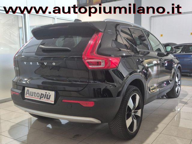 VOLVO XC40 T3 Momentum Core