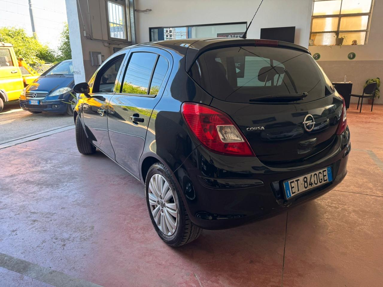 Opel Corsa 1.2 85CV 5 porte Per Neopatentati