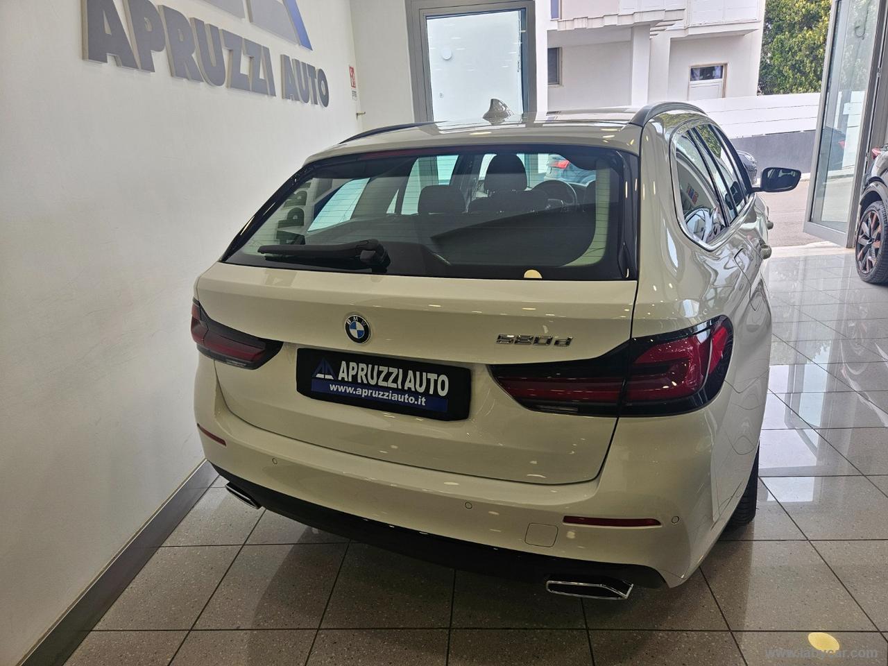 BMW 520d 48V Touring Business