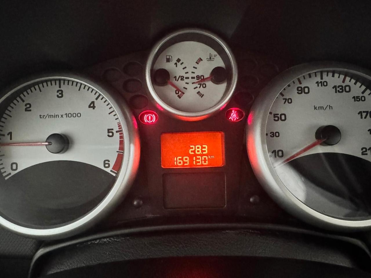 Peugeot 207 1.4 HDi 70CV 5p. Energie Sport