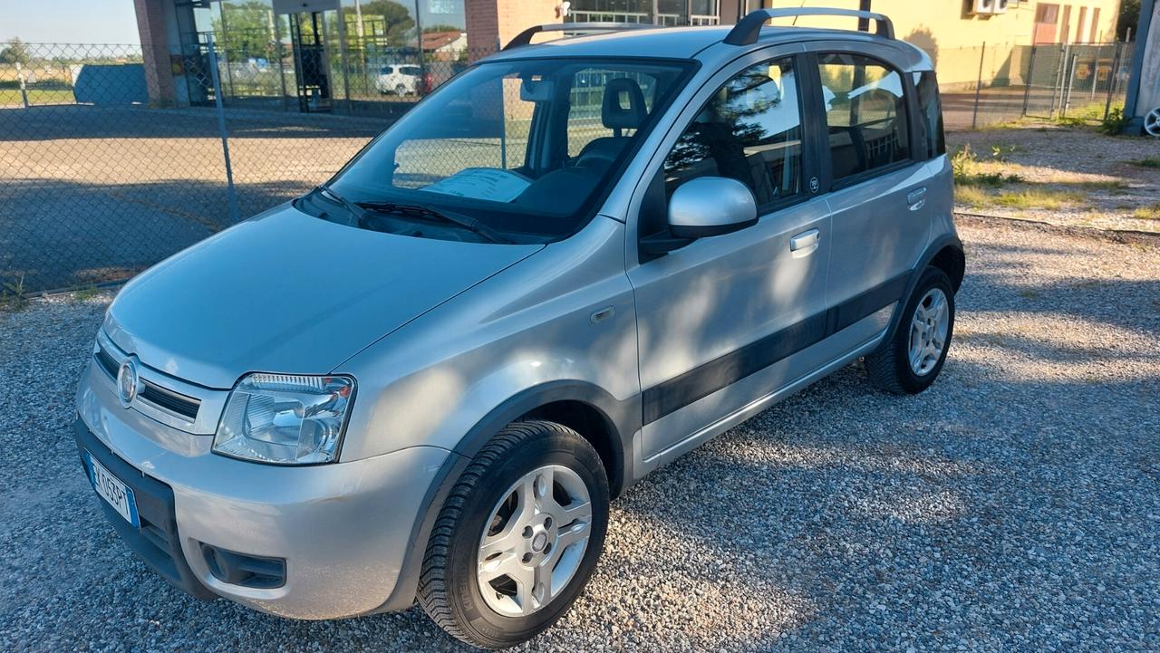 Fiat Panda 1.2 TREKKING Natural Power