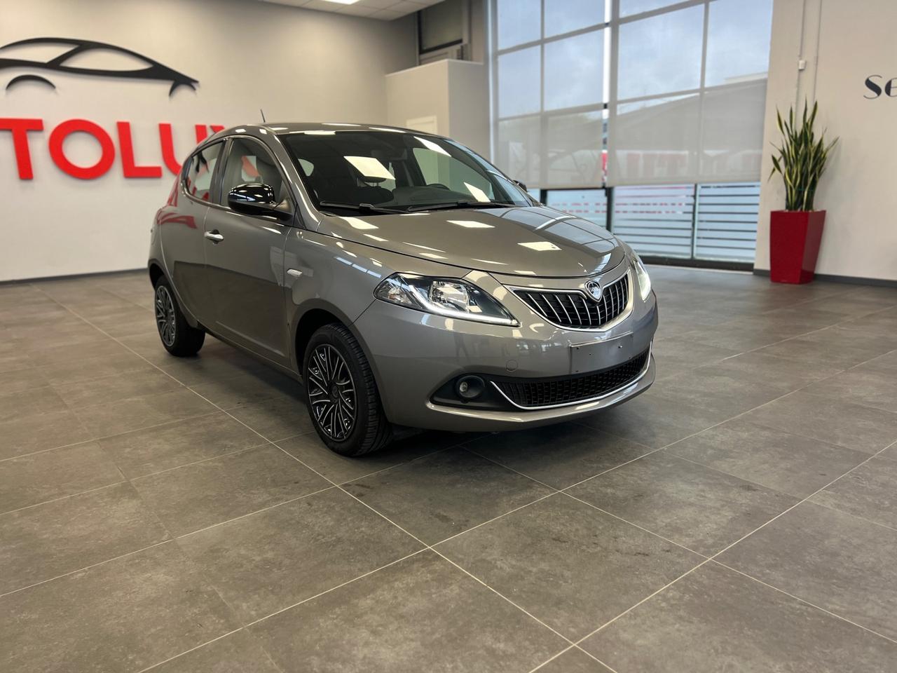 Lancia Ypsilon 1.0 FireFly 5 porte S&S Hybrid Gold