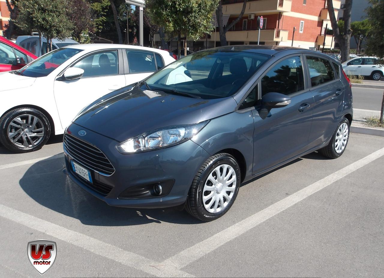 FORD FIESTA 1.2 BENZ-GARANZIA FULL-2015