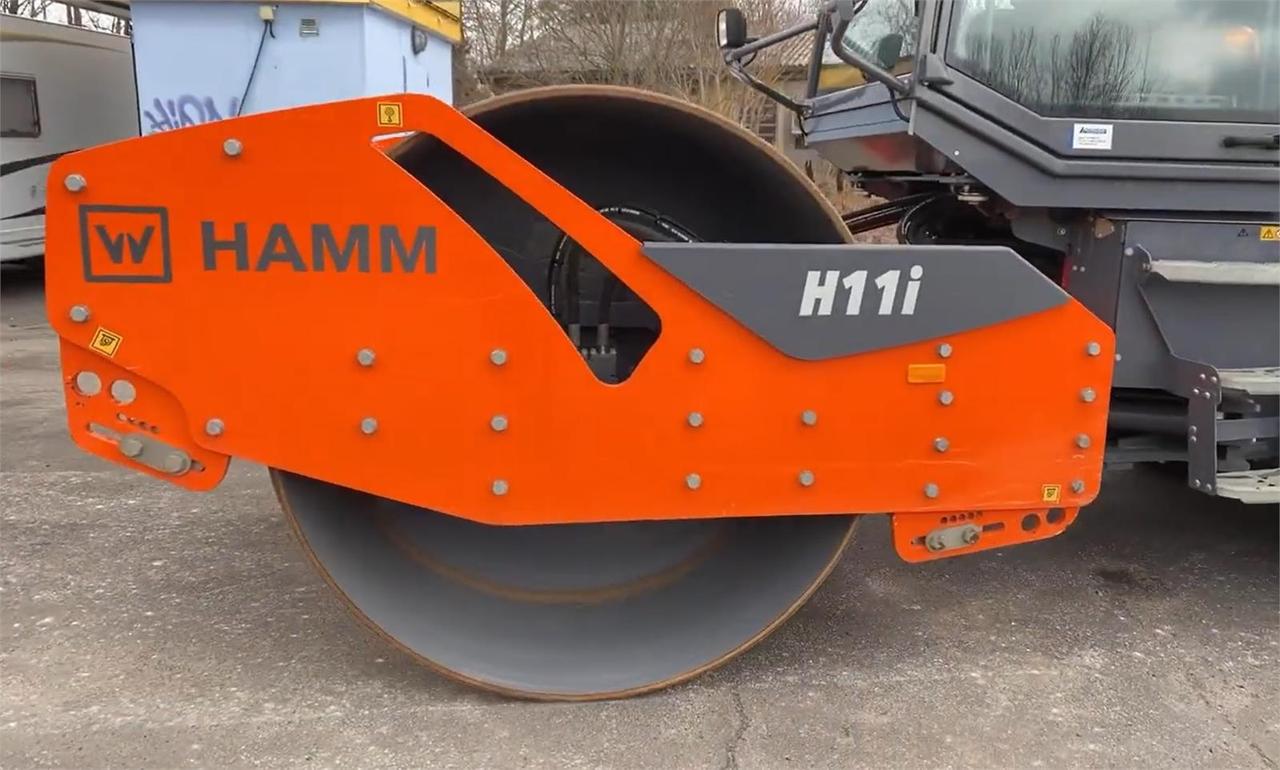 Hamm  H11i,