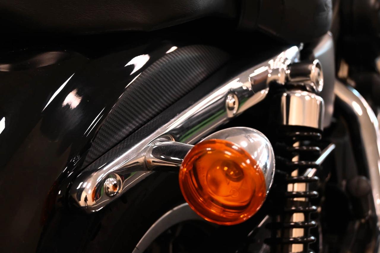 Harley-Davidson Sportster 883 XL 883R