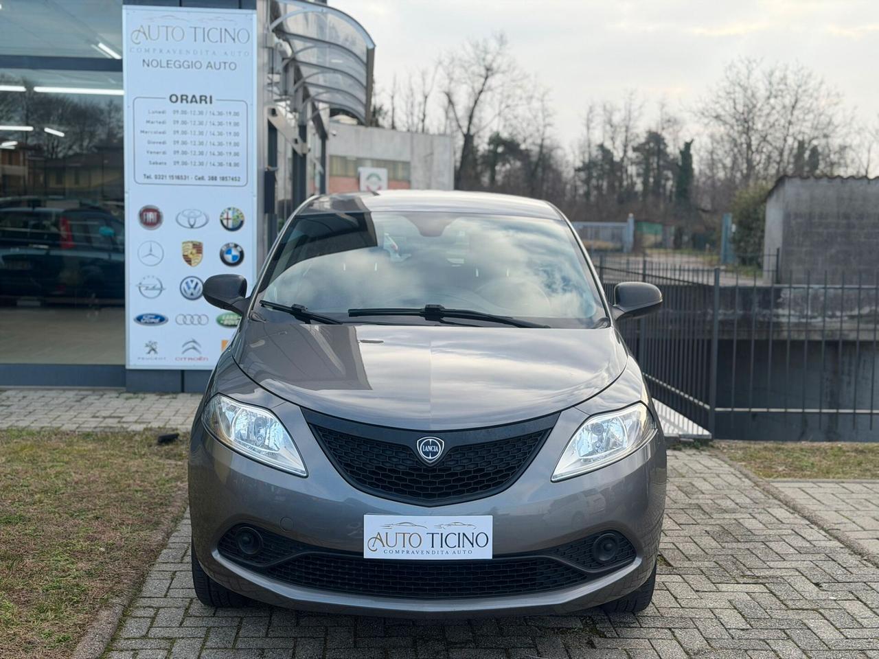 Lancia Ypsilon 1.2 69 CV 5 porte Platinum OTTIMA PER NEOPATENTATI