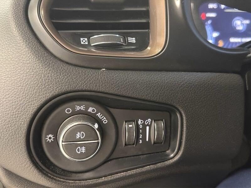 Jeep Renegade 4xe 1.3 T4 PHEV 240cv Upland Cross 4xe Auto