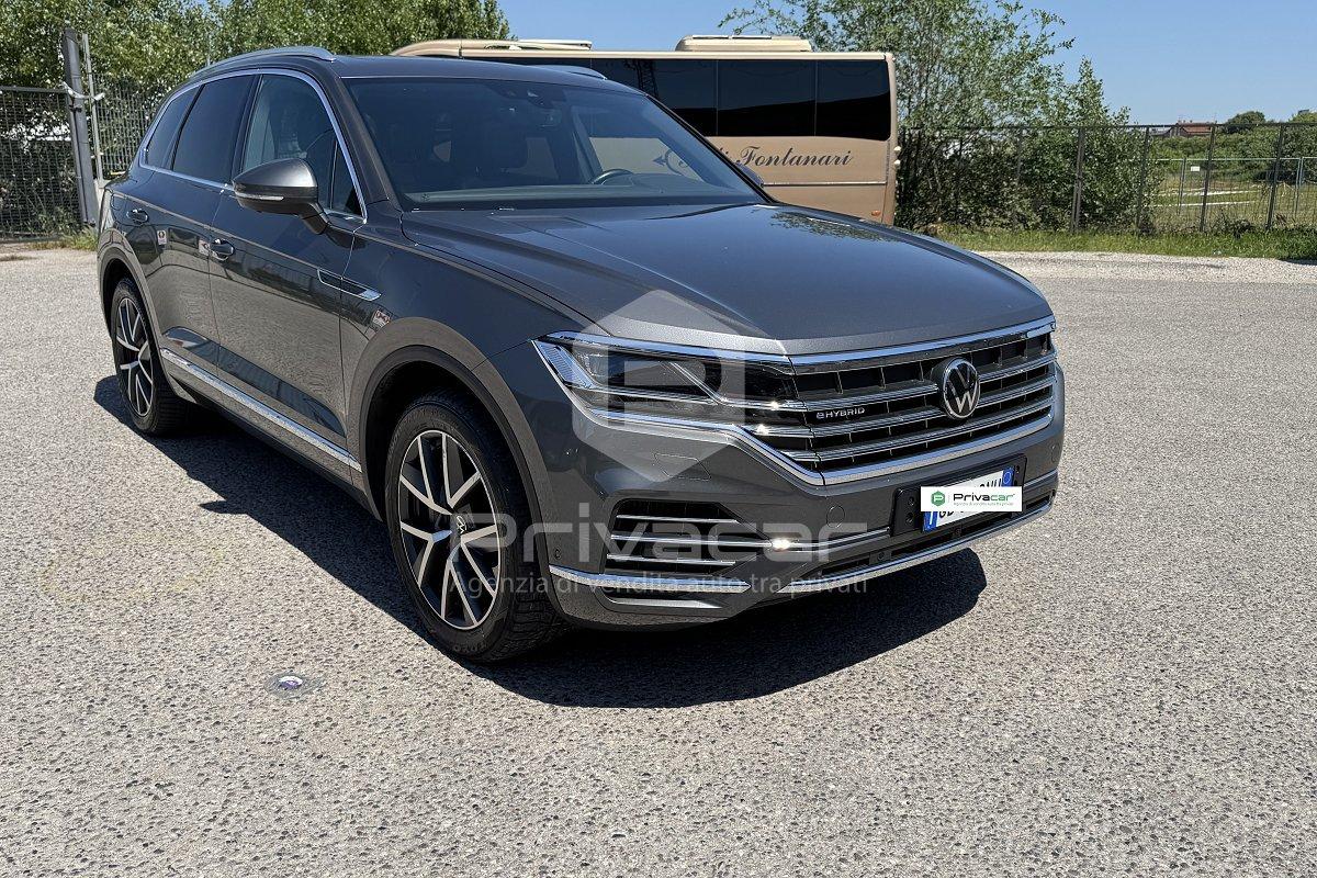 VOLKSWAGEN Touareg 3.0 V6 TSI eHybrid Elegance