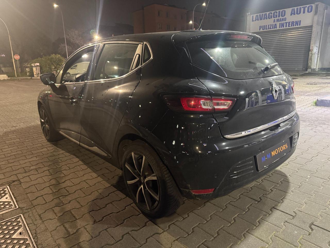 Renault Clio 5 Porte Clio 1.5 dci energy Intens 90cv edc **NEOPATENTATI**