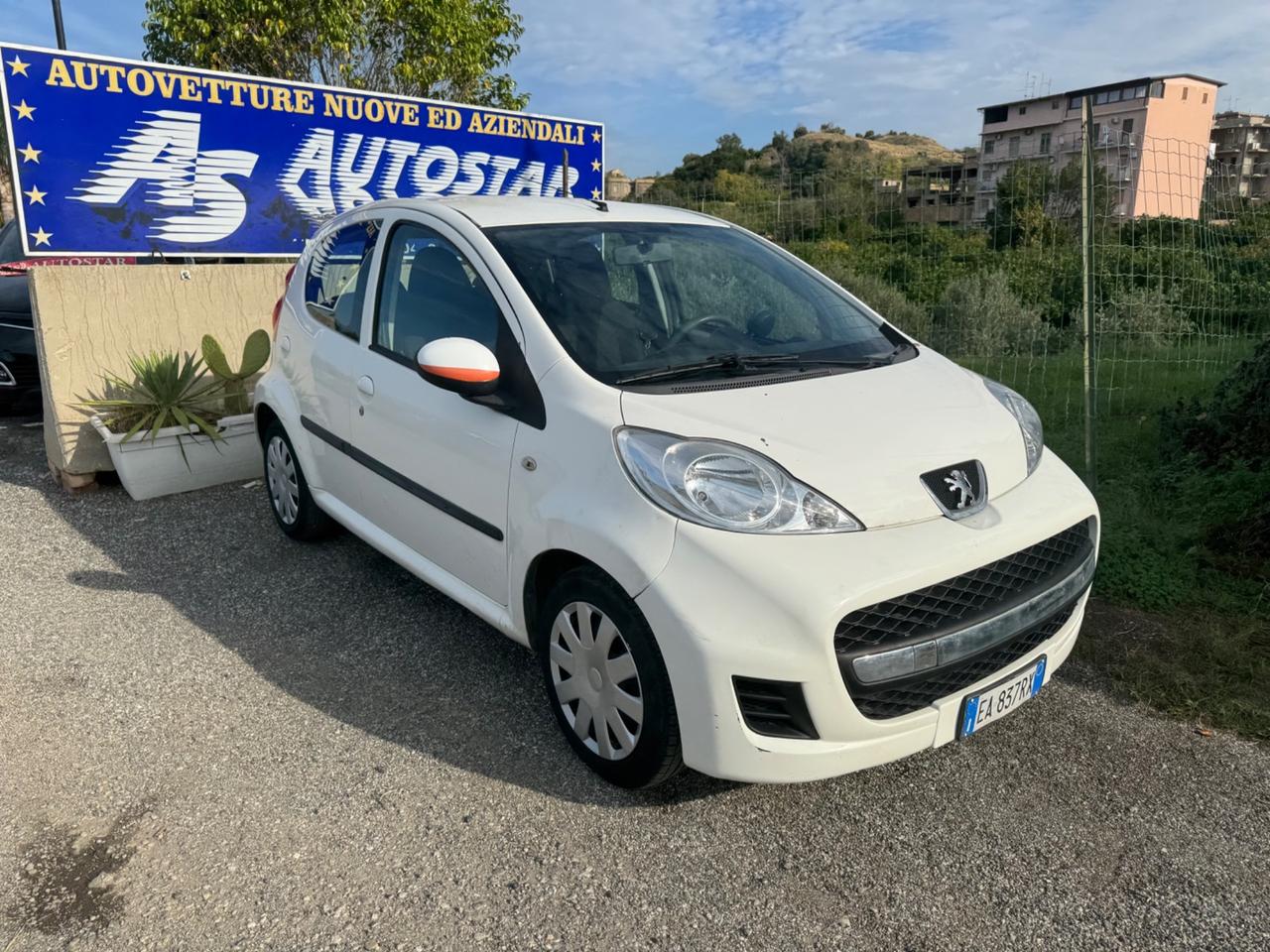 Peugeot 107 1.0 68CV 5p. Desir