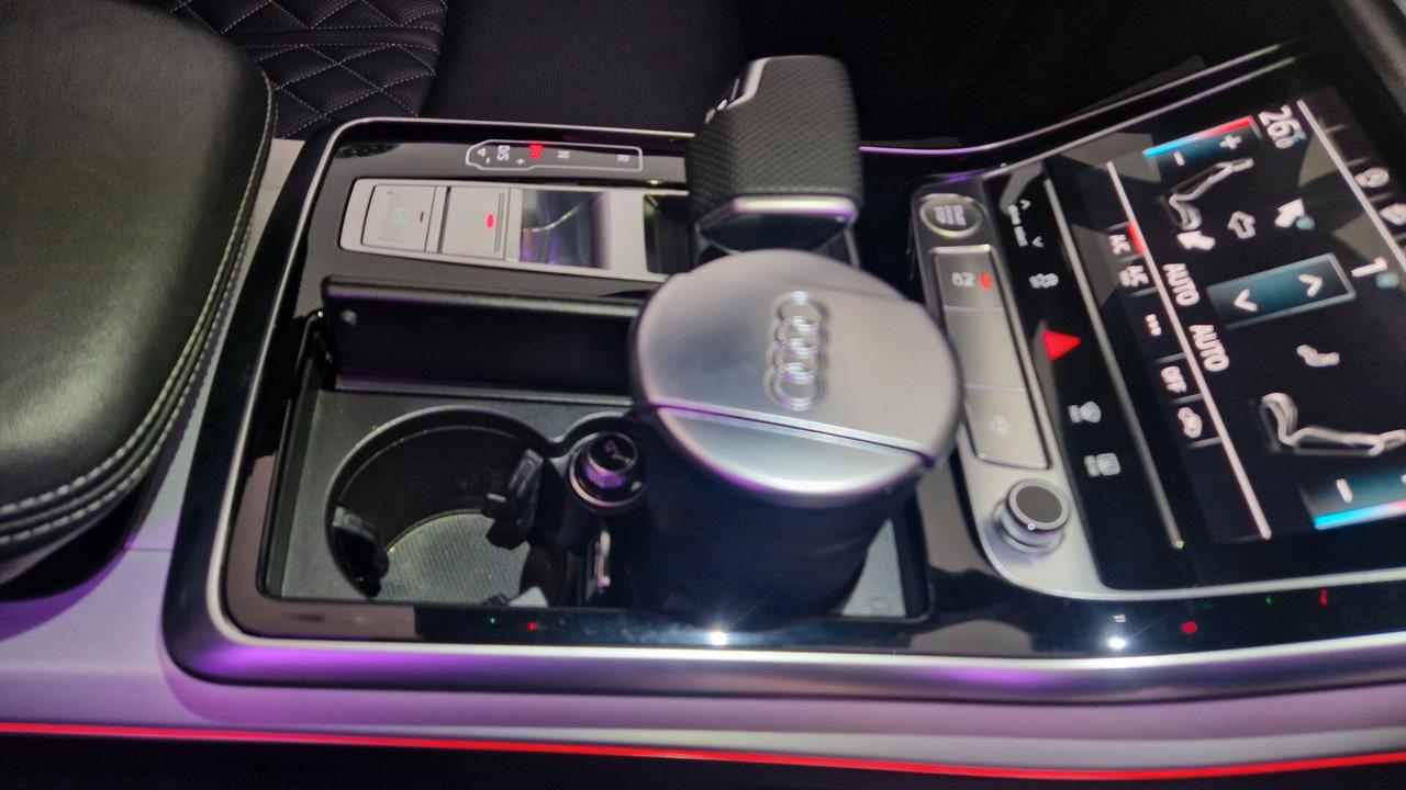 Audi Q8 50 TDI 286 CV quattro s line tetto apribile