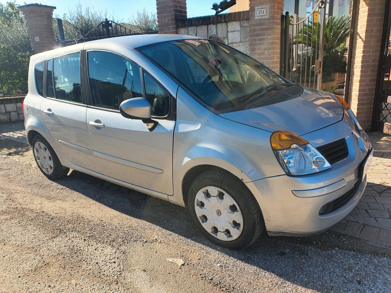 Renault Modus 1.2 16V Dynamique con gpl