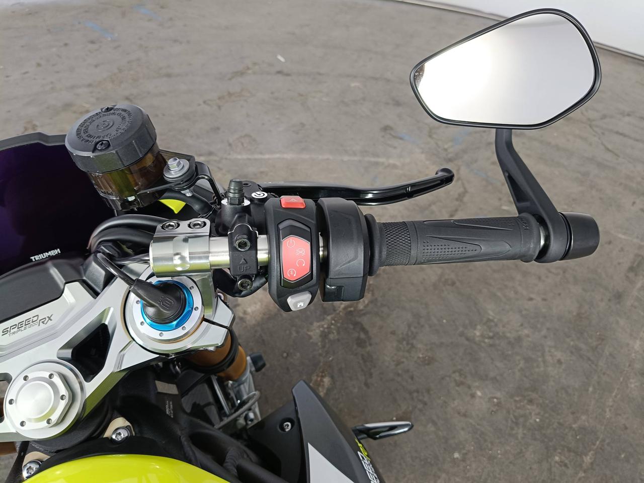 TRIUMPH speed triple 1200 rx