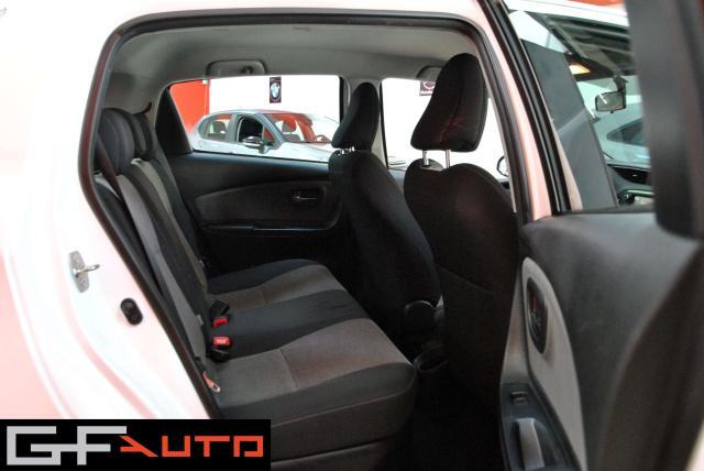 Toyota Yaris Yaris III 2015 5p 1.5h Active