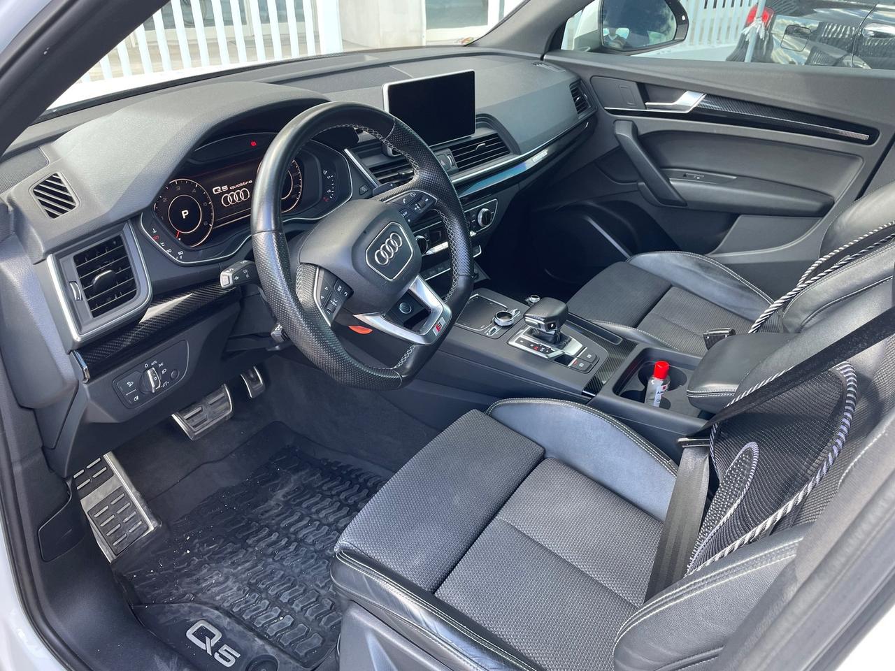 Audi Q5 40 TDI quattro S tronic line plus