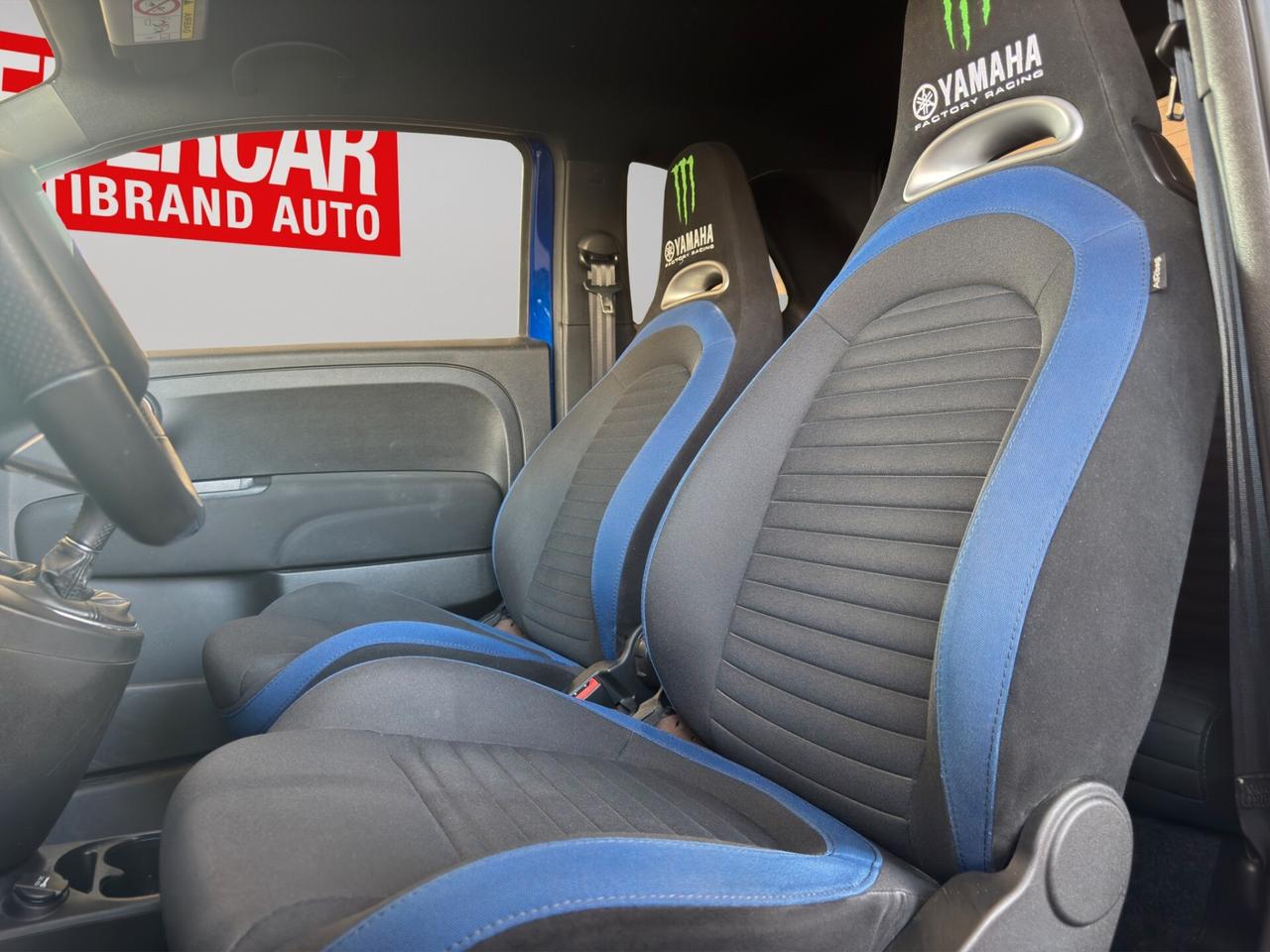 Abarth 595 1.4 Turbo T-Jet 165 CV Monster Energy Yamaha