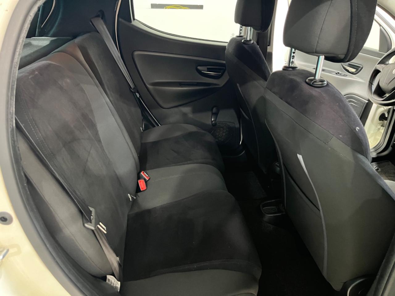 LANCIA YPSILON 2013 METANO *UNICOPROPRIETARIO