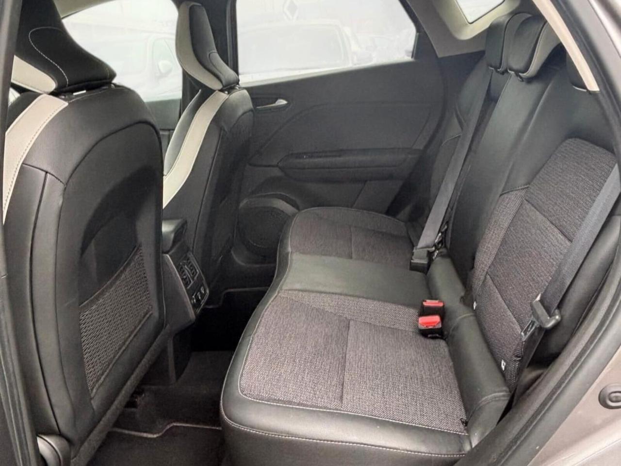 Renault Captur Full Hybrid E-Tech 145 CV Intens