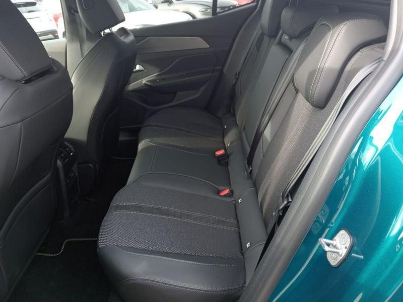 Peugeot 408 408 Hybrid 145 e-DCS6 GT