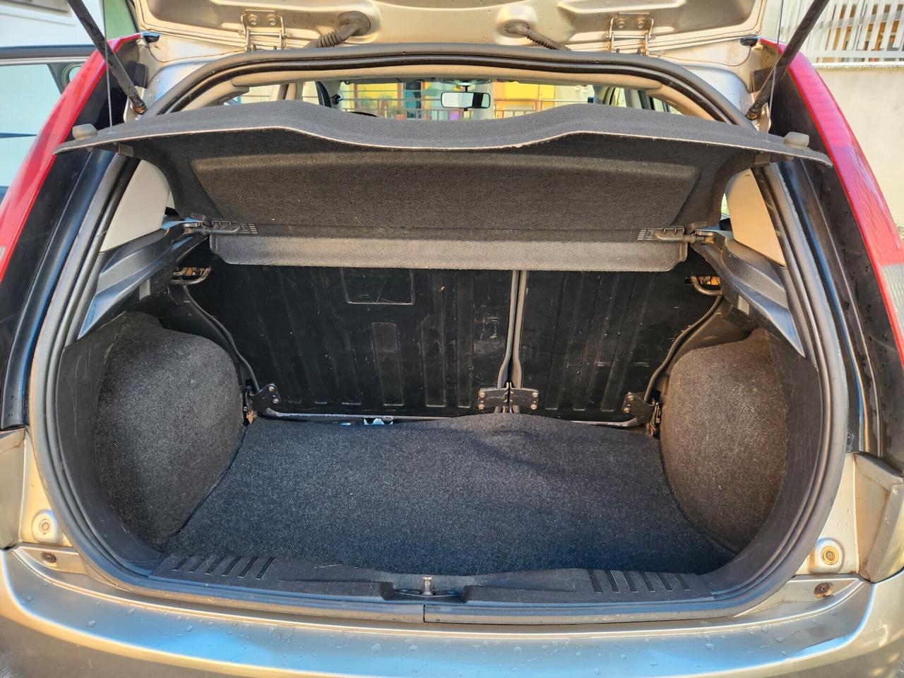 Ford Fiesta 1.4 TDCi 5PORTE UNICOPROPRIETARIO