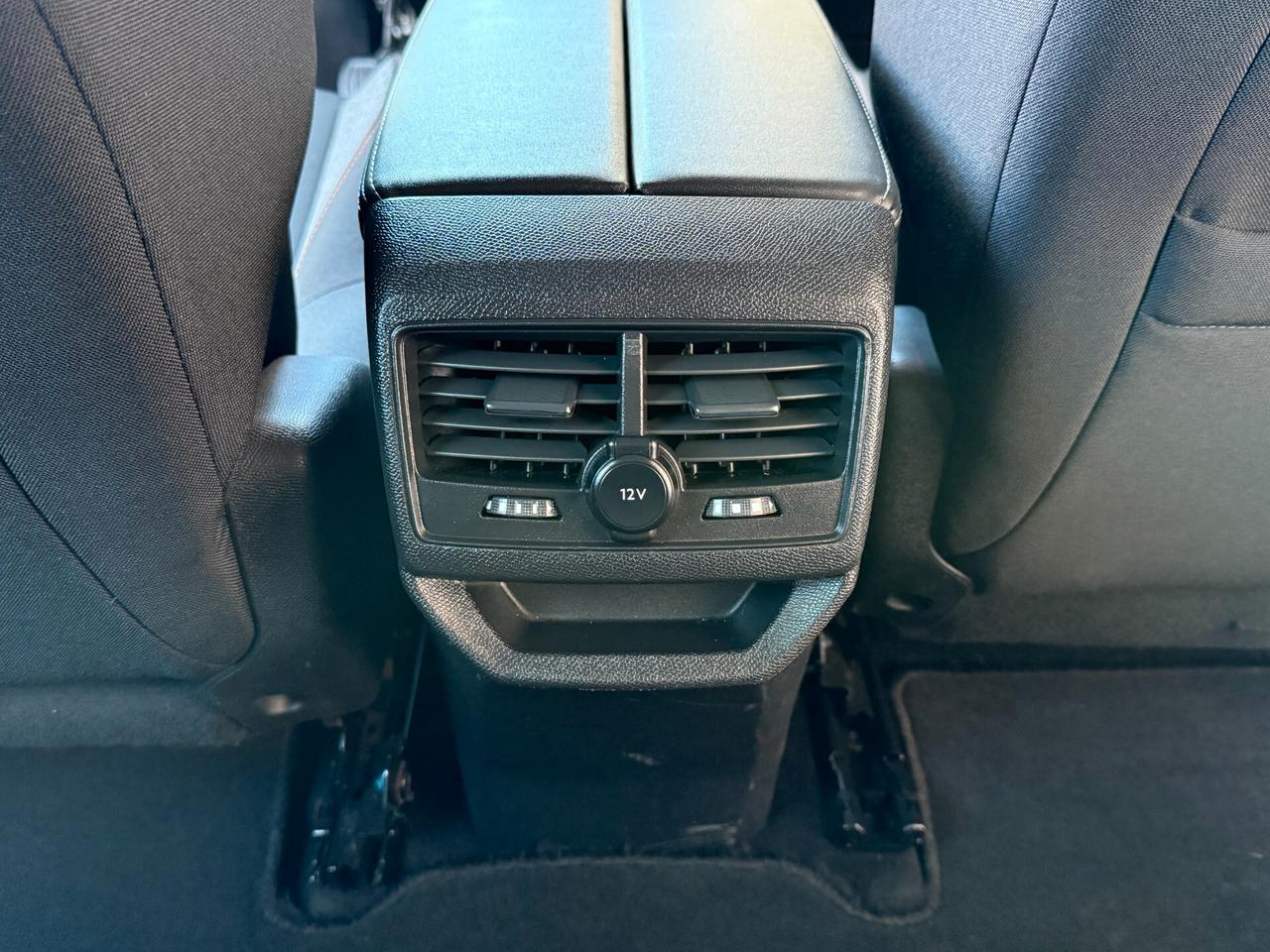 Peugeot 3008 BlueHDi 130 LED NAVI CAMERA - 2021