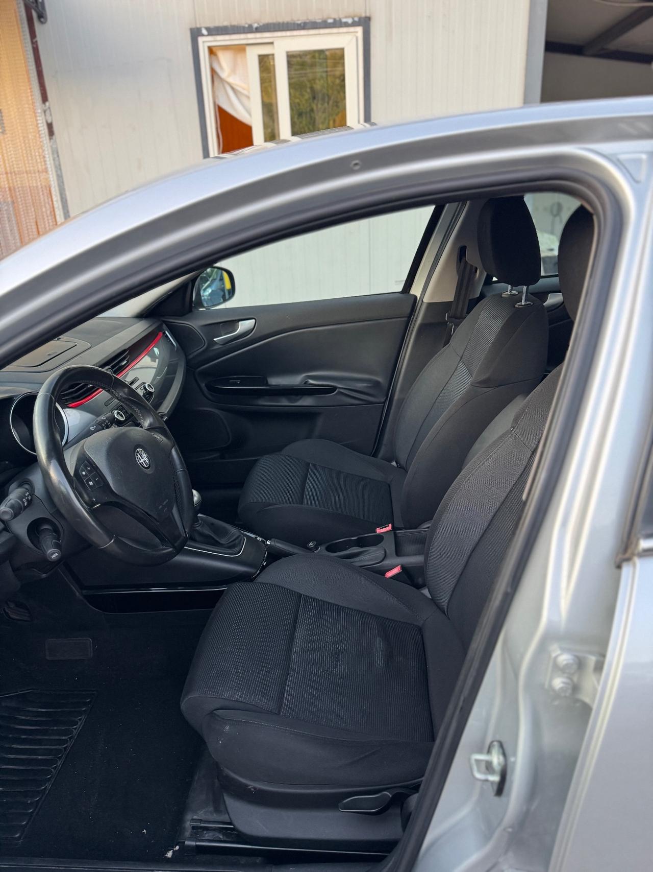 Alfa Romeo Giulietta 2.0 JTDm-2 150 CV Distinctive