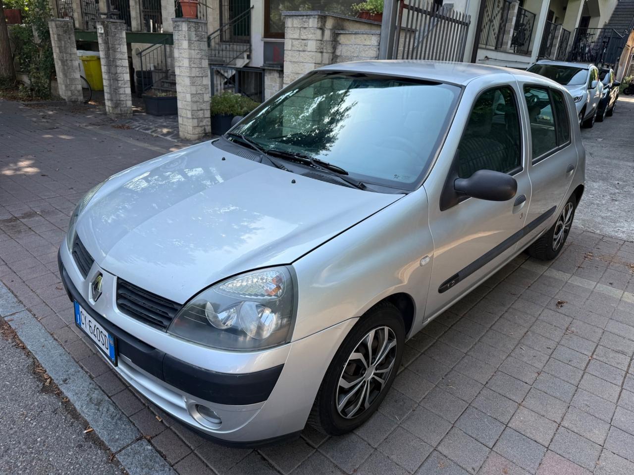 Renault Clio 1.2 16V 5 porte Confort