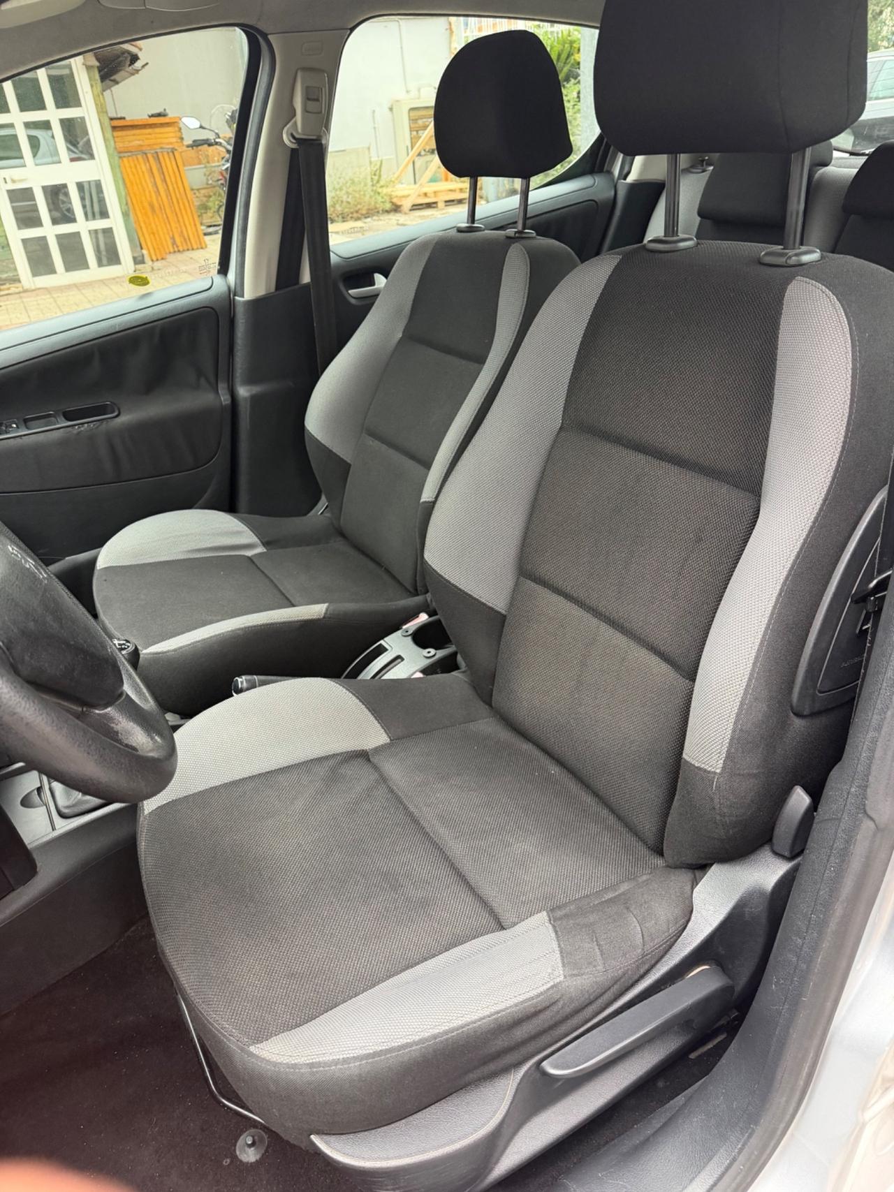 Peugeot 207 1.4 HDi 70CV 5p. XT