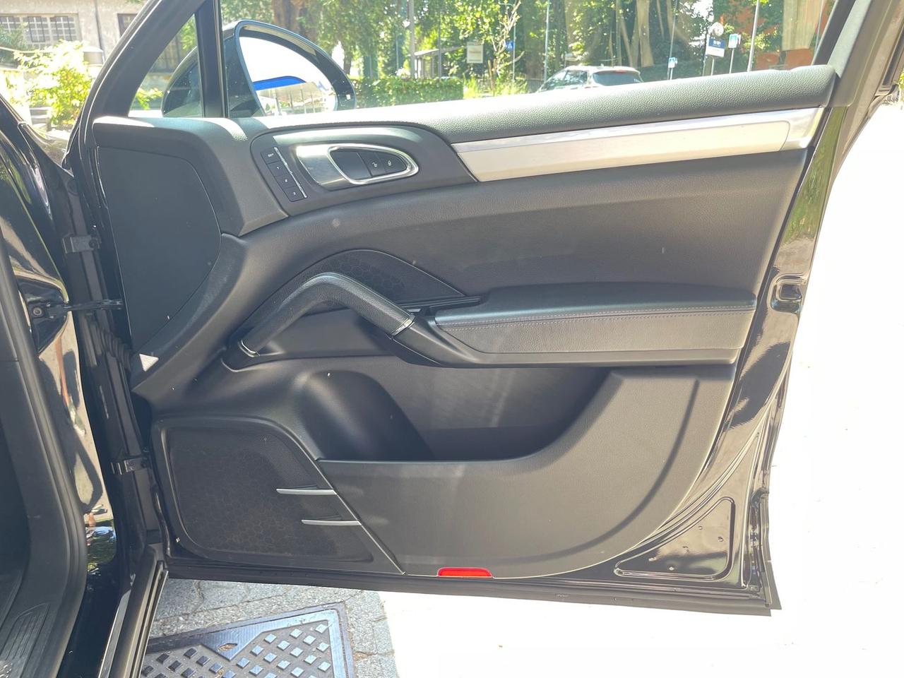 Porsche Cayenne Platinum Edition 3.0 #6240
