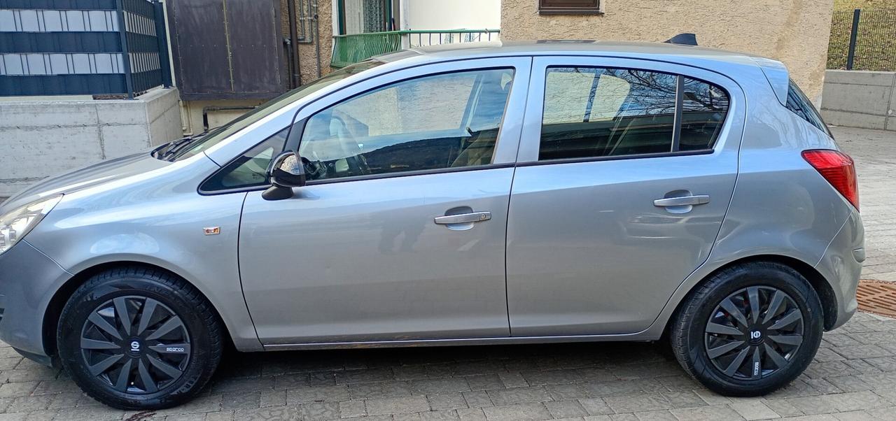 Opel Corsa 1.2 5 porte Enjoy
