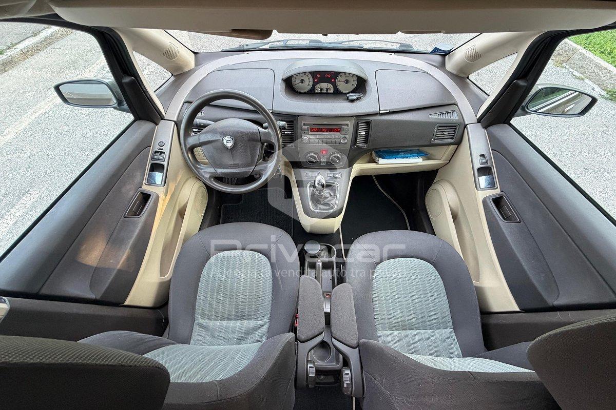 LANCIA Musa 1.4 16V Platino