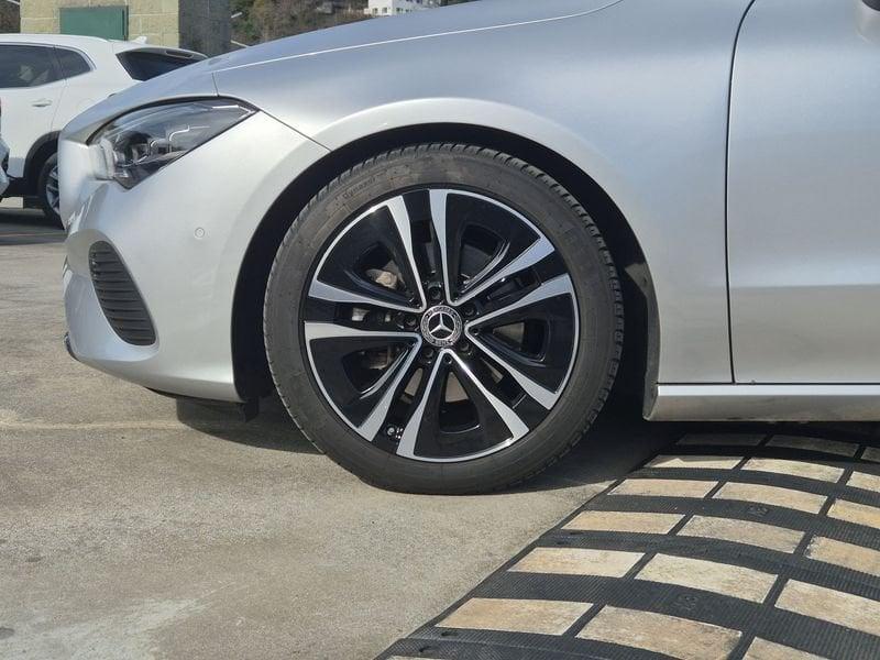Mercedes-Benz CLA CLA Shooting Brake 200 d Night edition auto