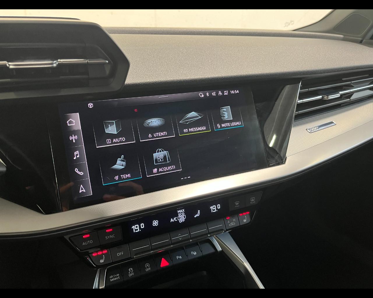 AUDI A3 SPORTBACK 35 TDI S-TRONIC S LINE EDITION