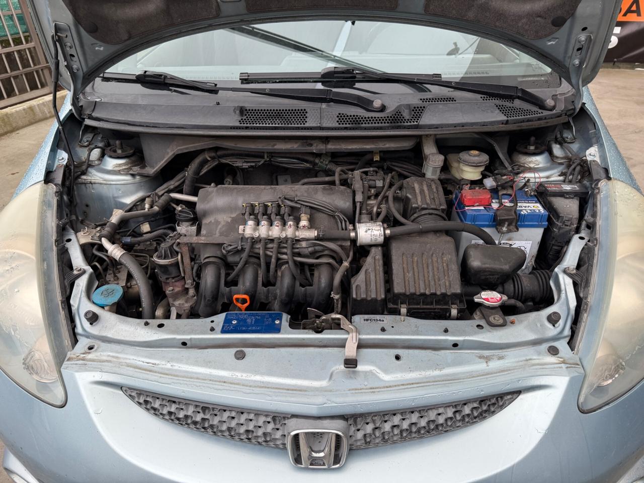 Honda Jazz 1.4 i-DSi benzina-GPL euro4 neopatentati