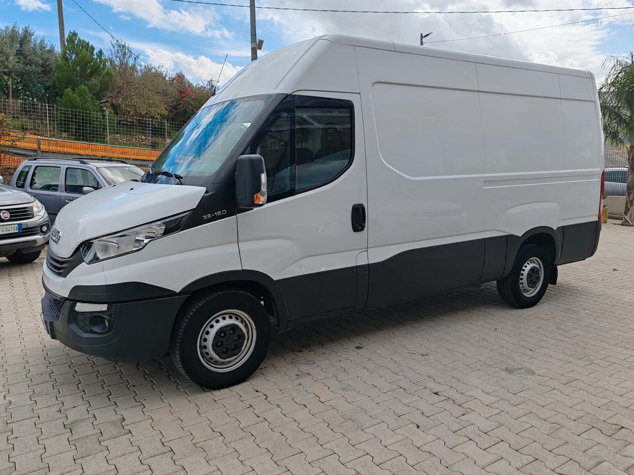 Iveco Daily FURGONI 35_160