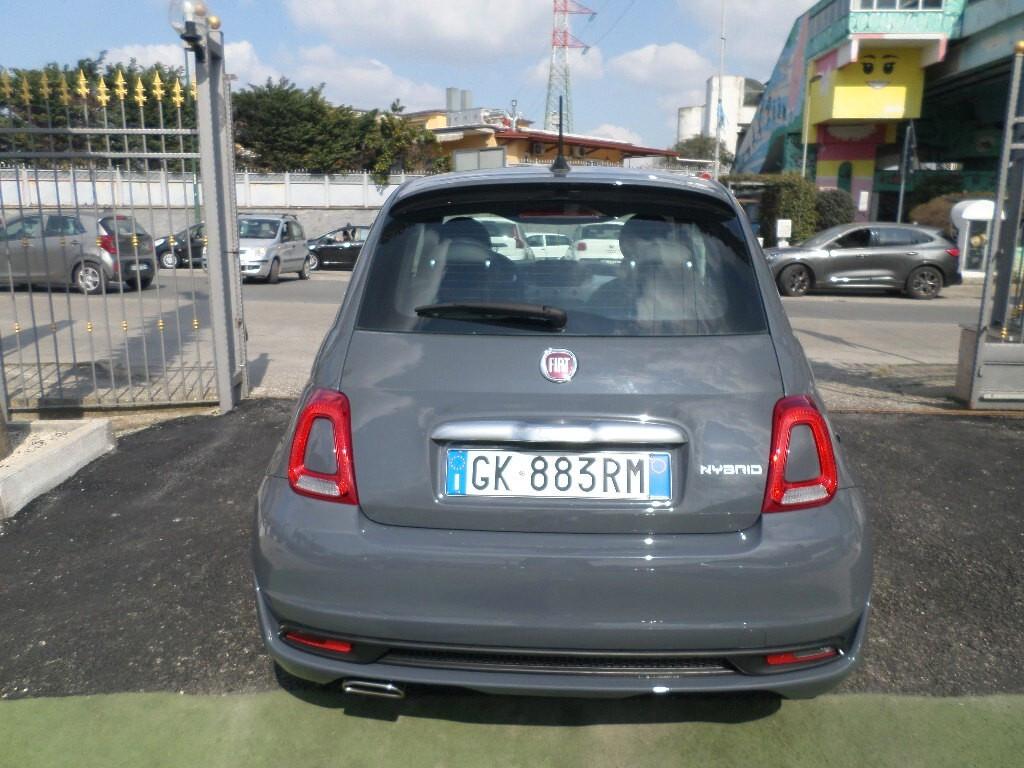 Fiat 500 1.0 Hybrid Red