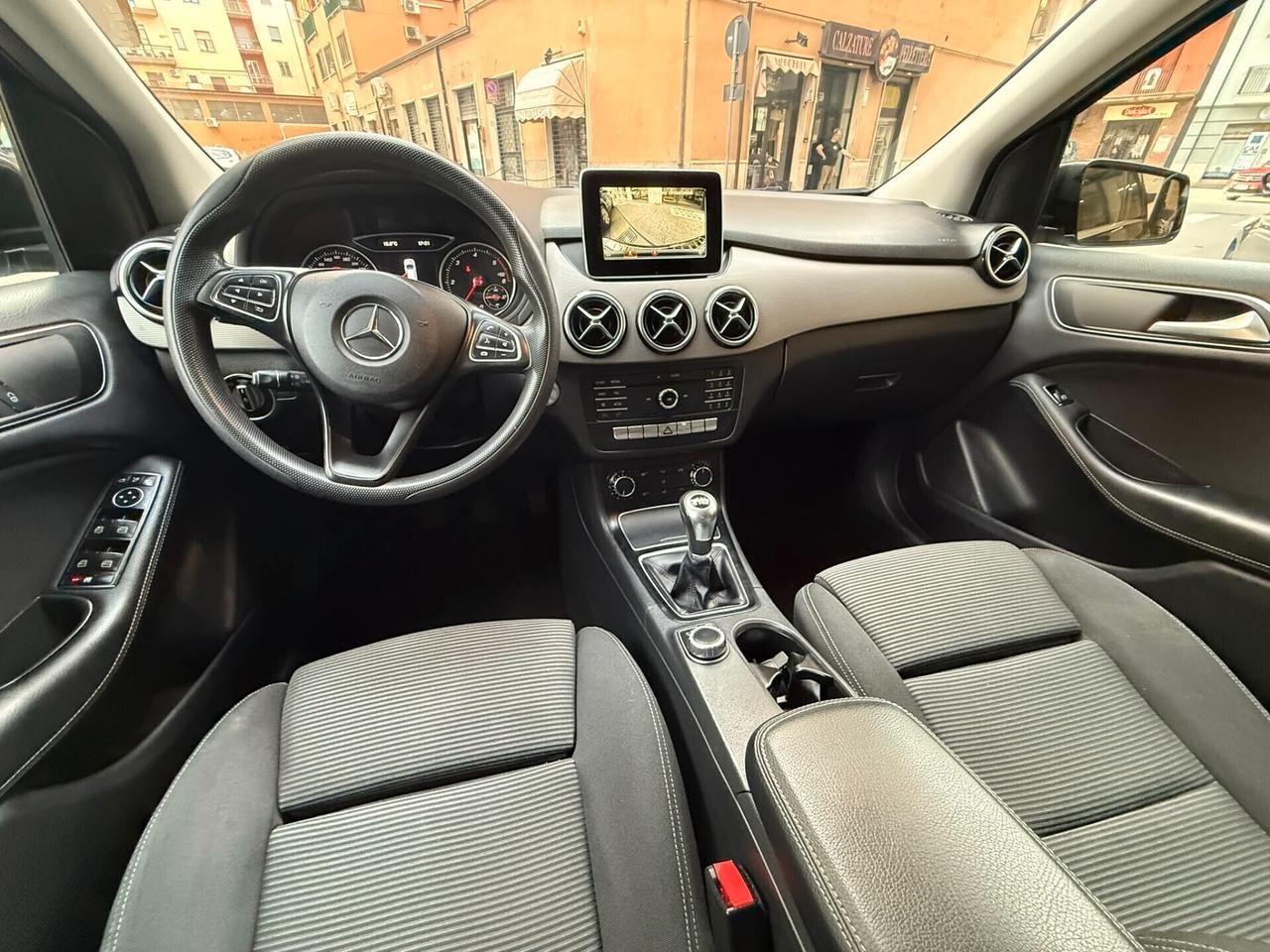 Mercedes-benz B 180D 1.5 CDI Premium