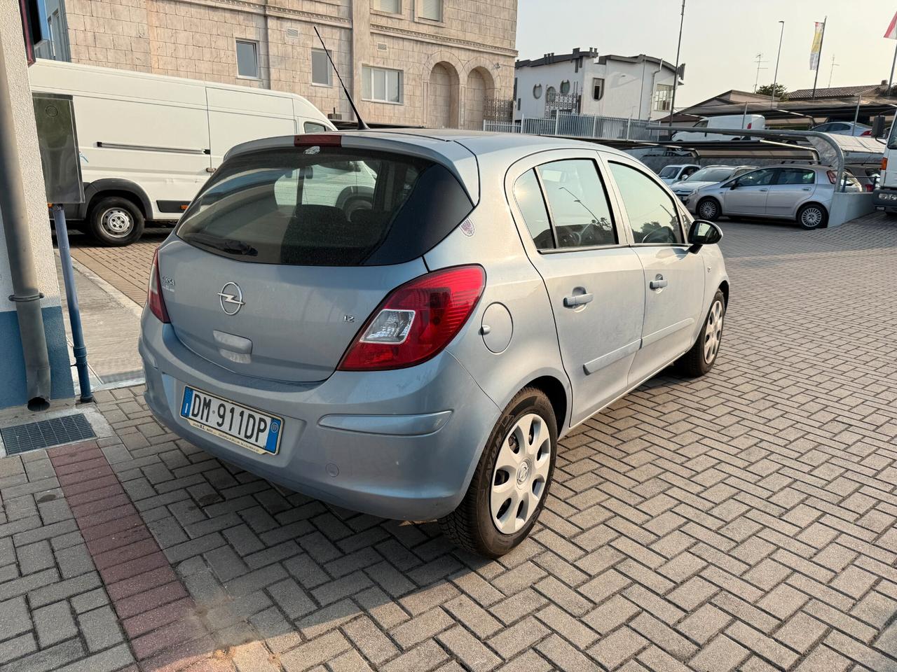 Opel Corsa 1.2 5 porte Enjoy