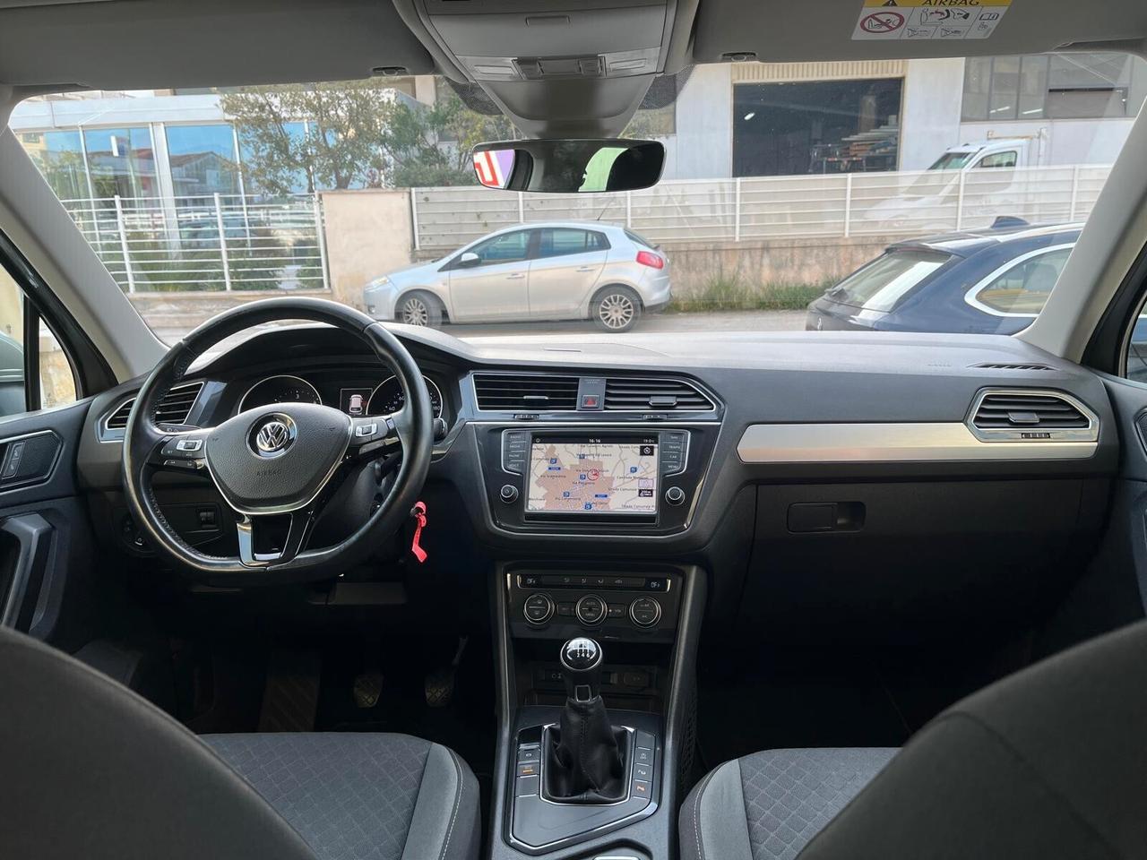 Volkswagen Tiguan 1.6 TDI SCR Business BlueMotion Technology